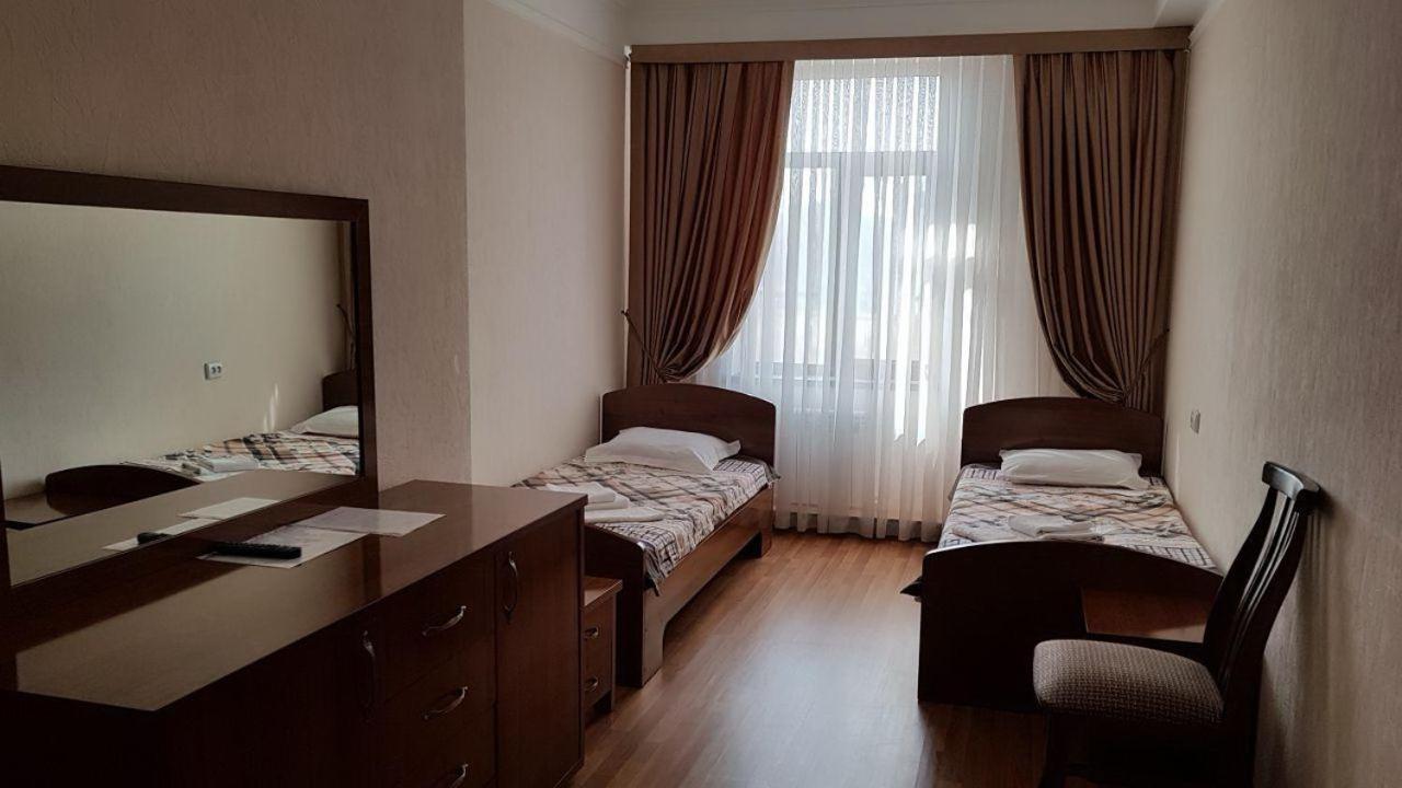 Gym Inn Ташкент Екстериор снимка