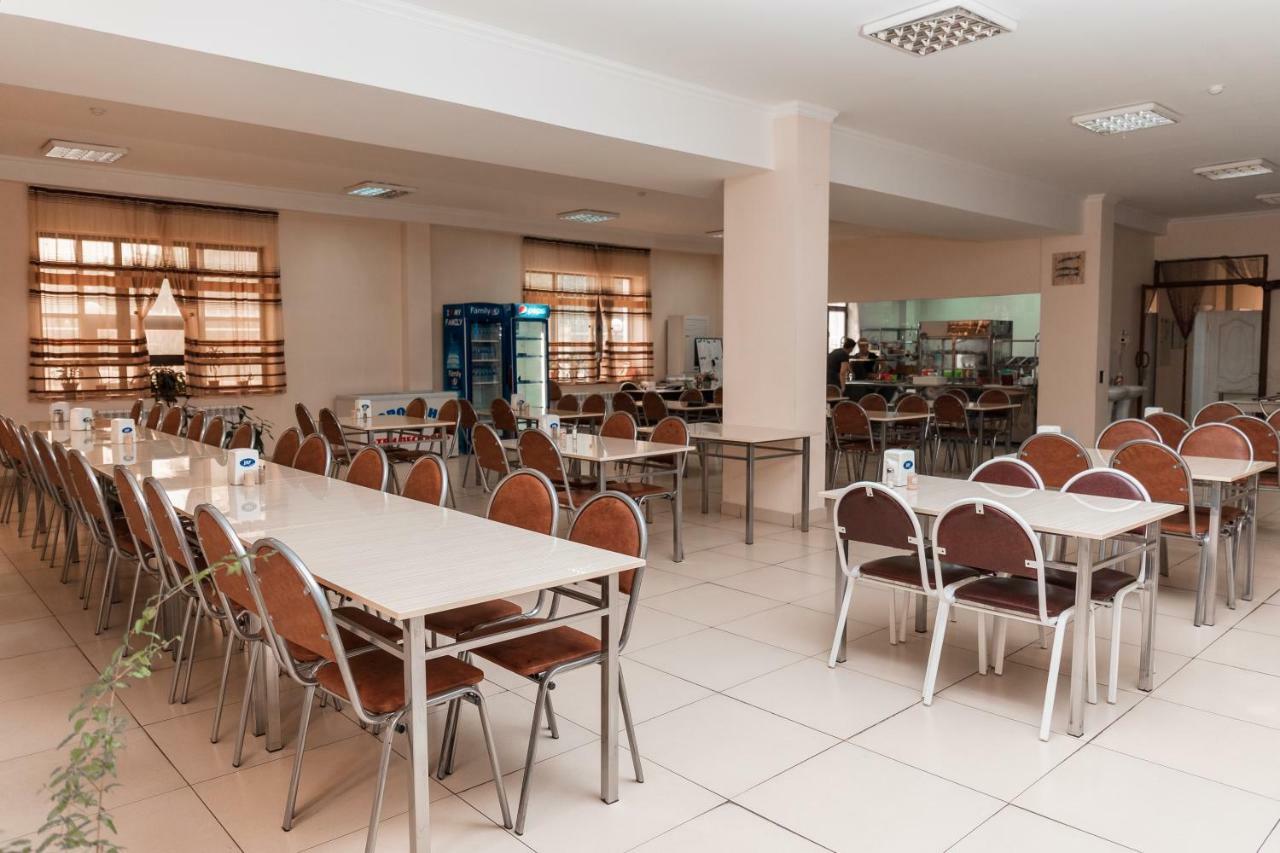 Gym Inn Ташкент Екстериор снимка
